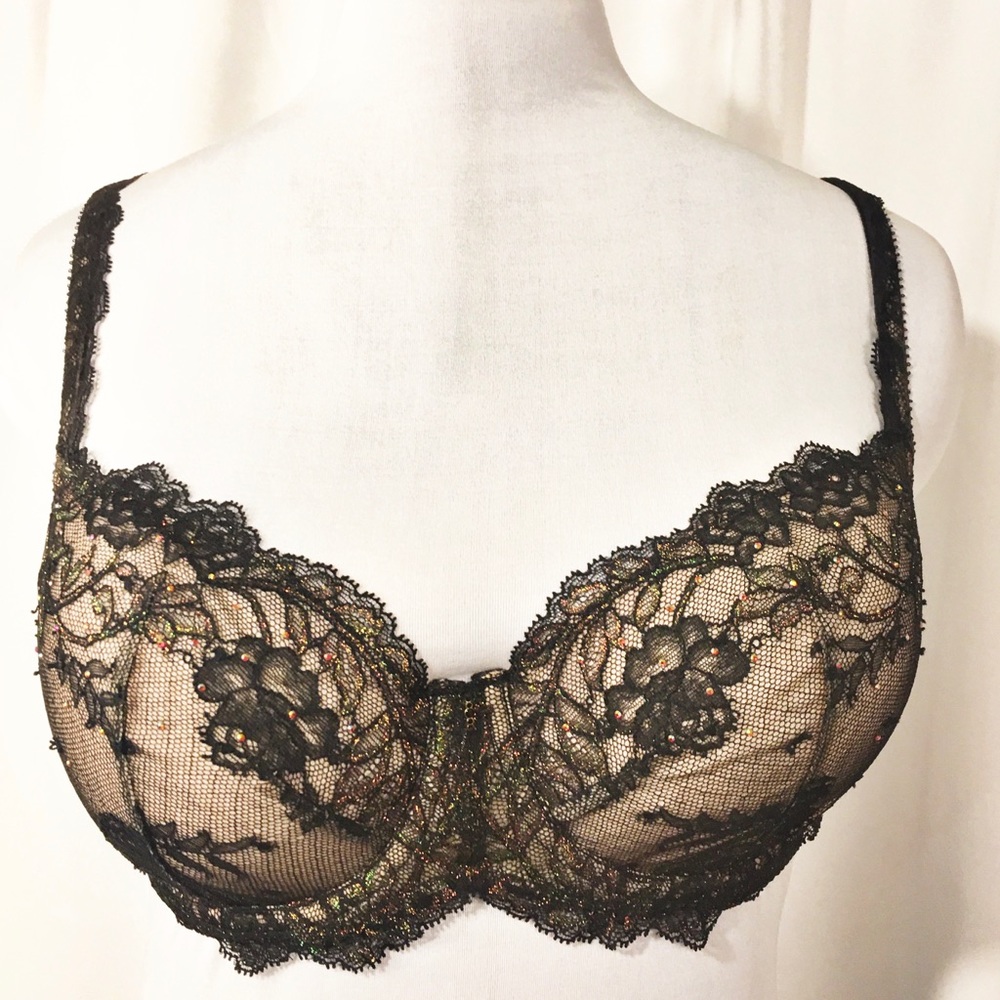 NWOT Victoria’s Secret embellished demi bra 36D